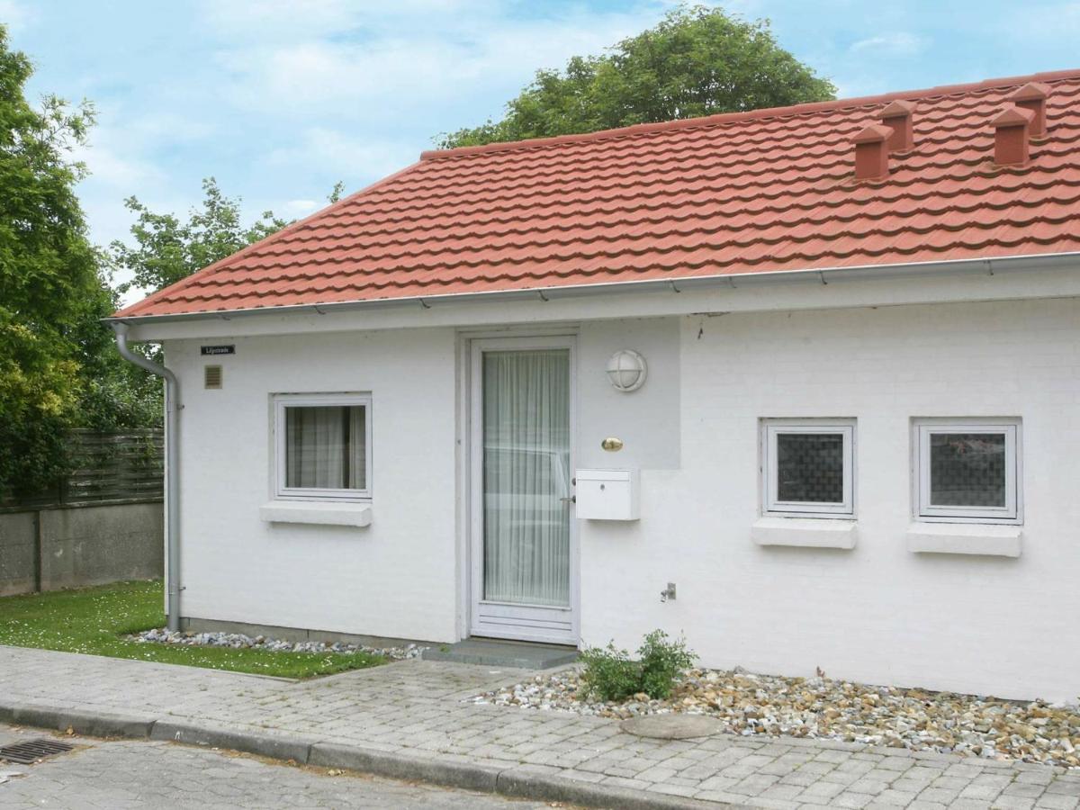 4 Person Holiday Home In R Sk Bing Aeroskobing Exterior photo